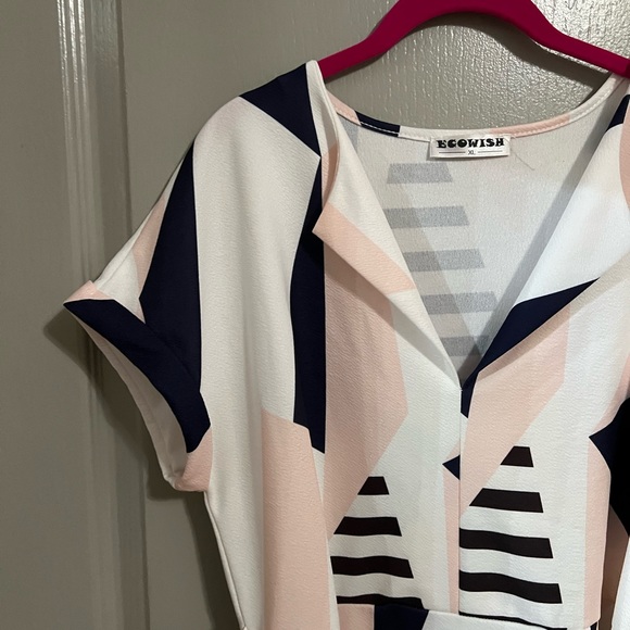 Geometric design dress - Picture 5 of 8